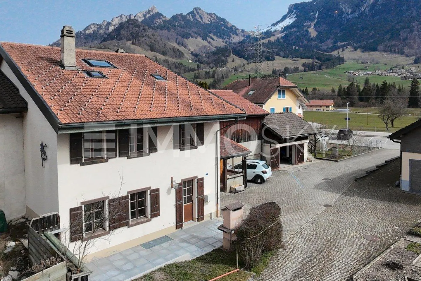 Maison 4.5 pièces charmante - Photo 2 sur 5