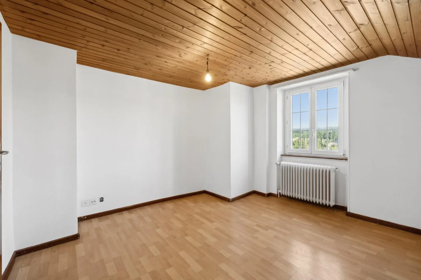 For rent: Magnificent, spacious and bright apartment in an exceptional location - Photo 9 of 11