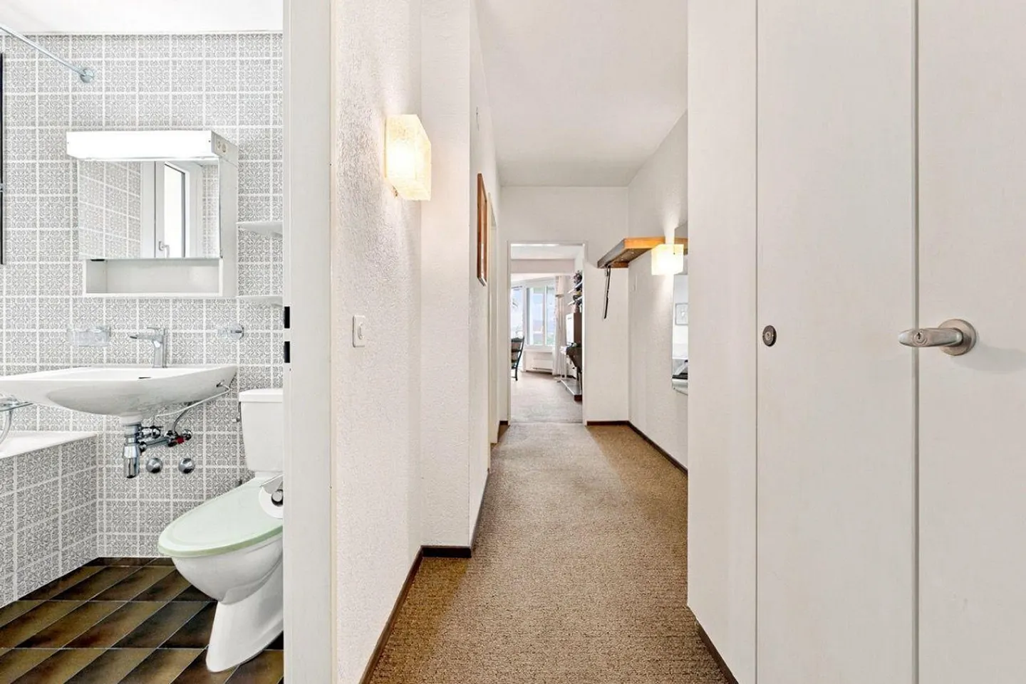 Appartement 2,5 pièces à quelques pas de la Via Borgo - Résidence secondaire - Photo 7 sur 13