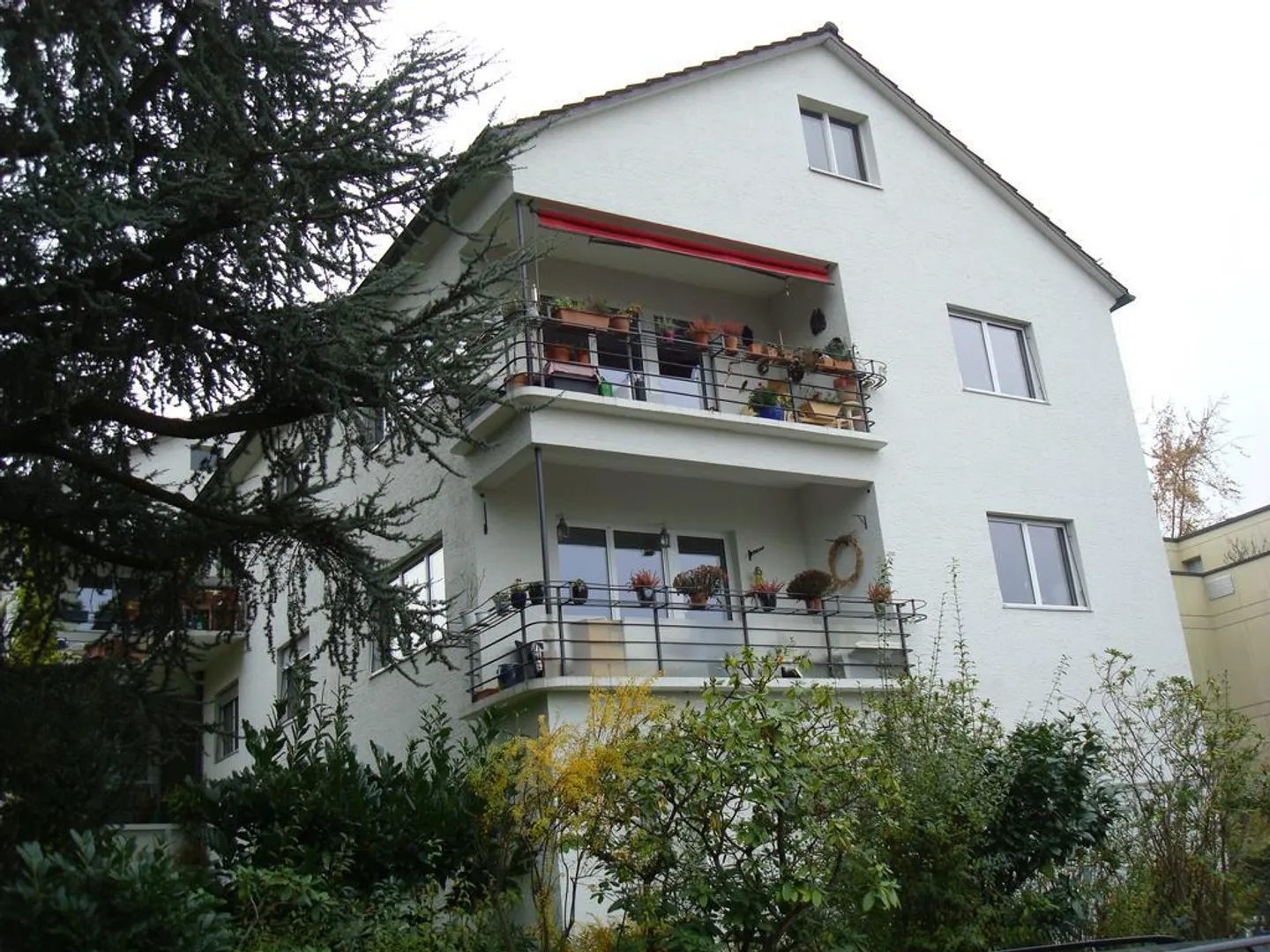 Appartamento appena ristrutturato con vista sul lago - Foto 2 di 3