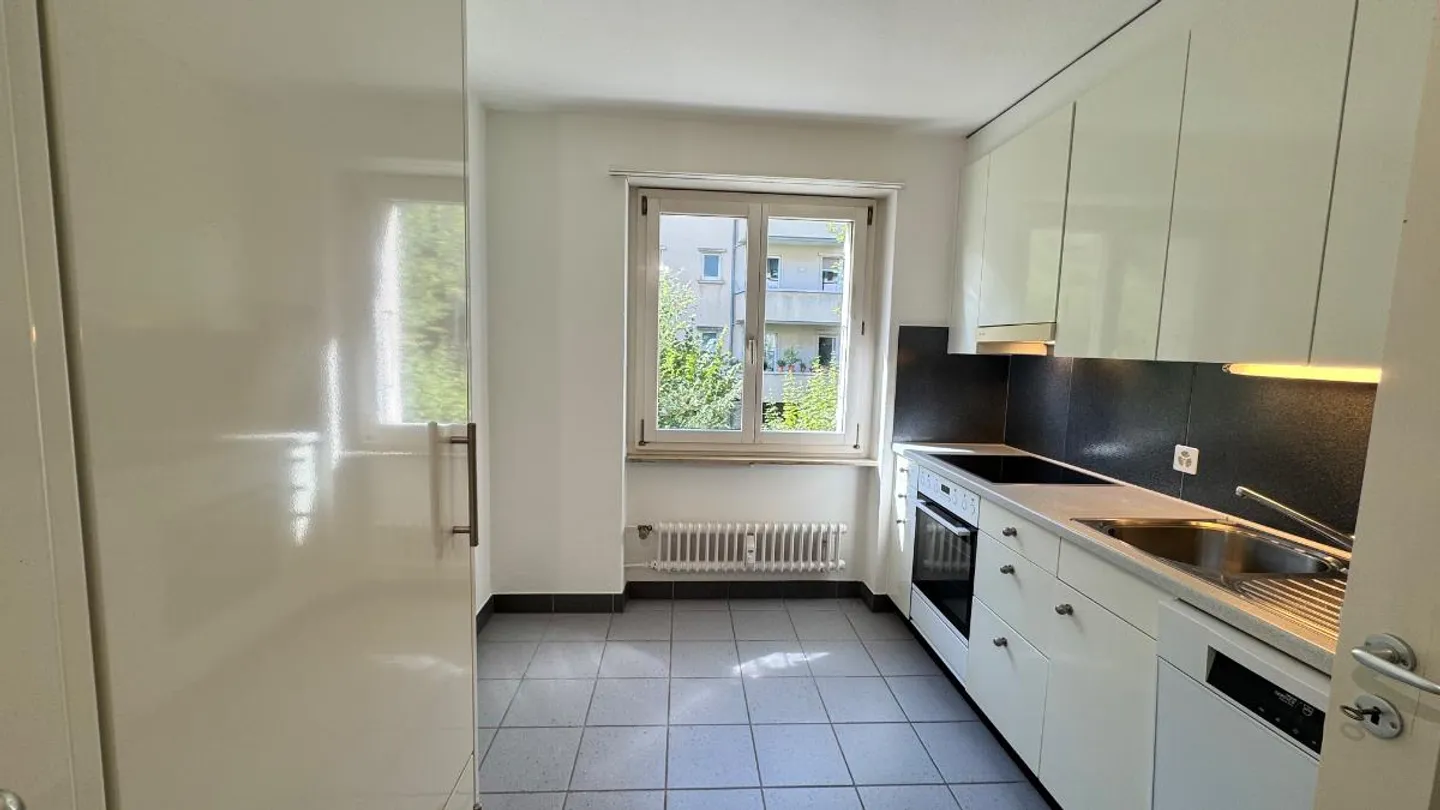 Cercasi nuovo inquilino per appartamento di 3 stanze in Burenweg 23, 4127 Birsfelden - Foto 4 di 5