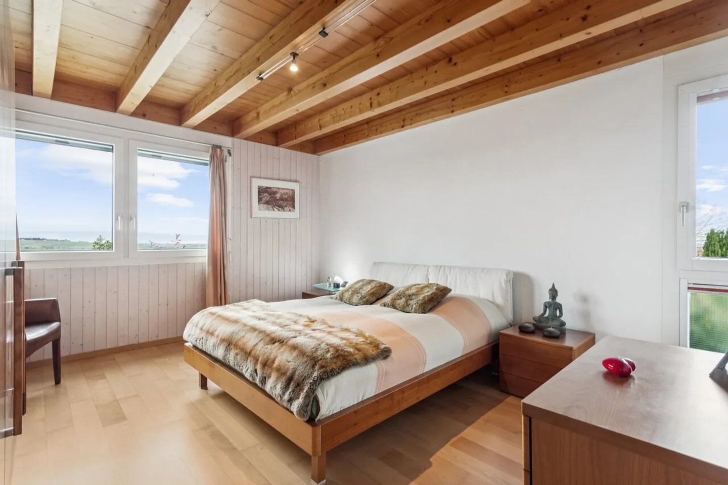 6-room house - Photo 8 of 12