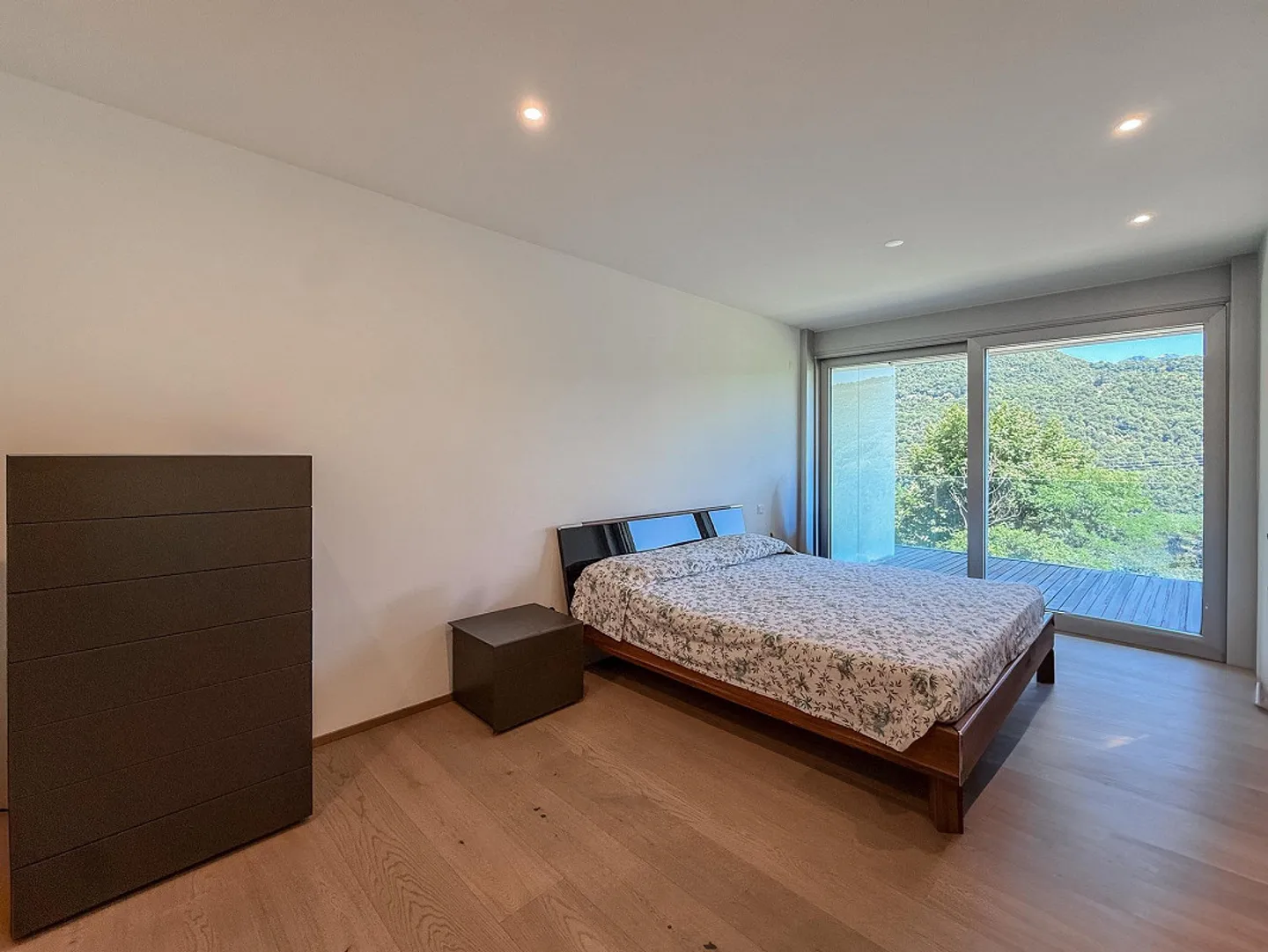 Wohnung mit Garten, Schwimmbad, Sauna und Fitnessraum in Montagnola - Foto 5 von 12