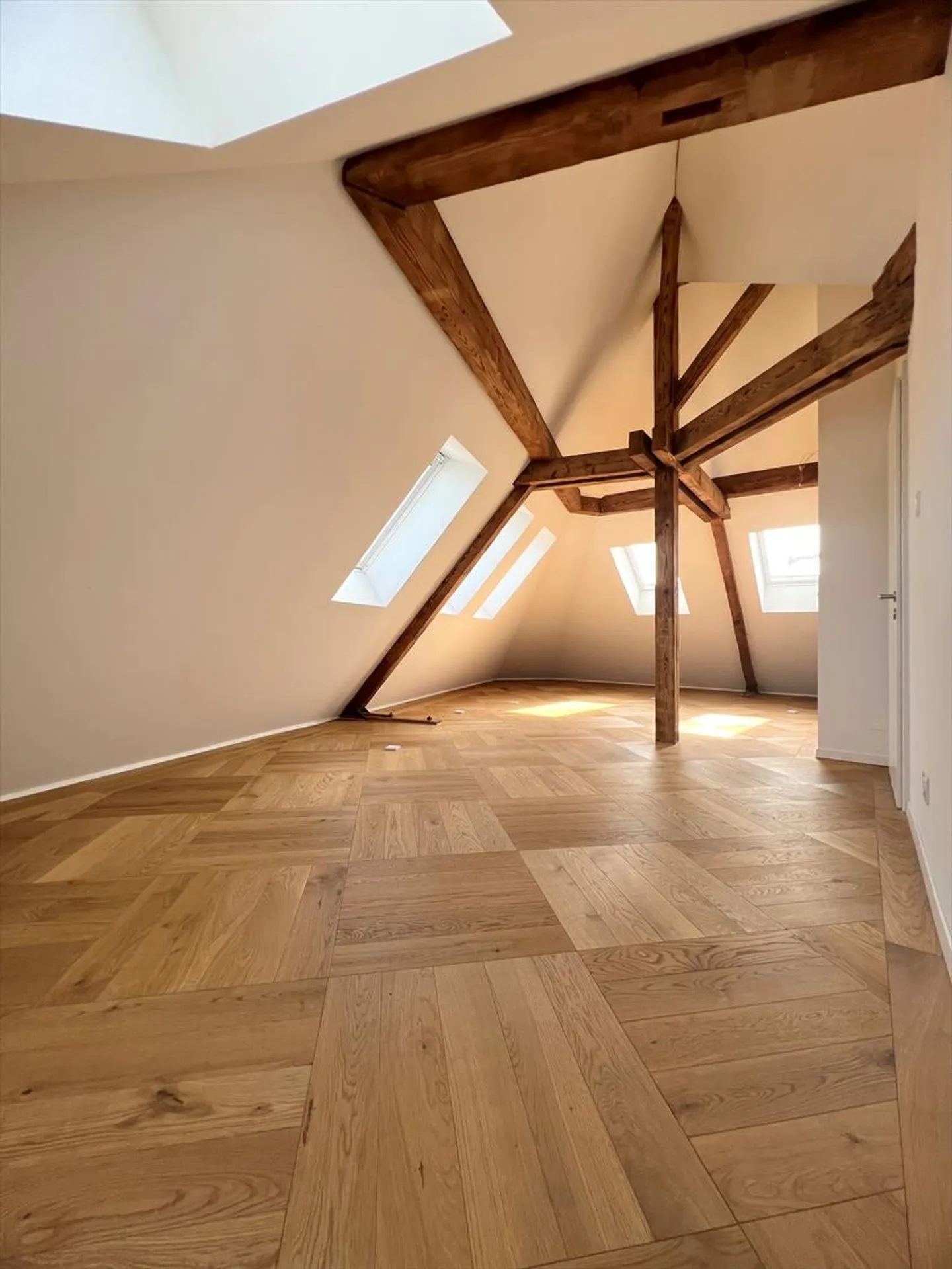 Oasi di benessere di alta qualità in una posizione residenziale di prima classe! - Foto 8 di 13