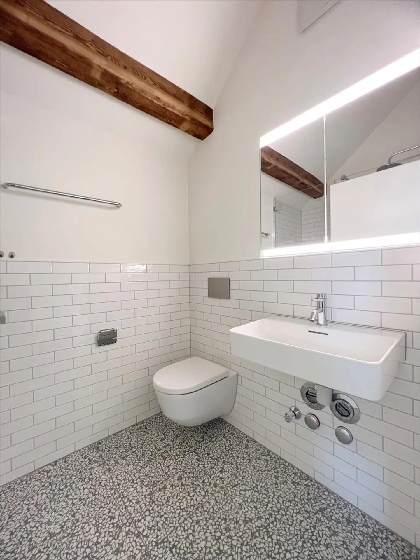 Oasi di benessere di alta qualità in una posizione residenziale di prima classe! - Foto 10 di 13