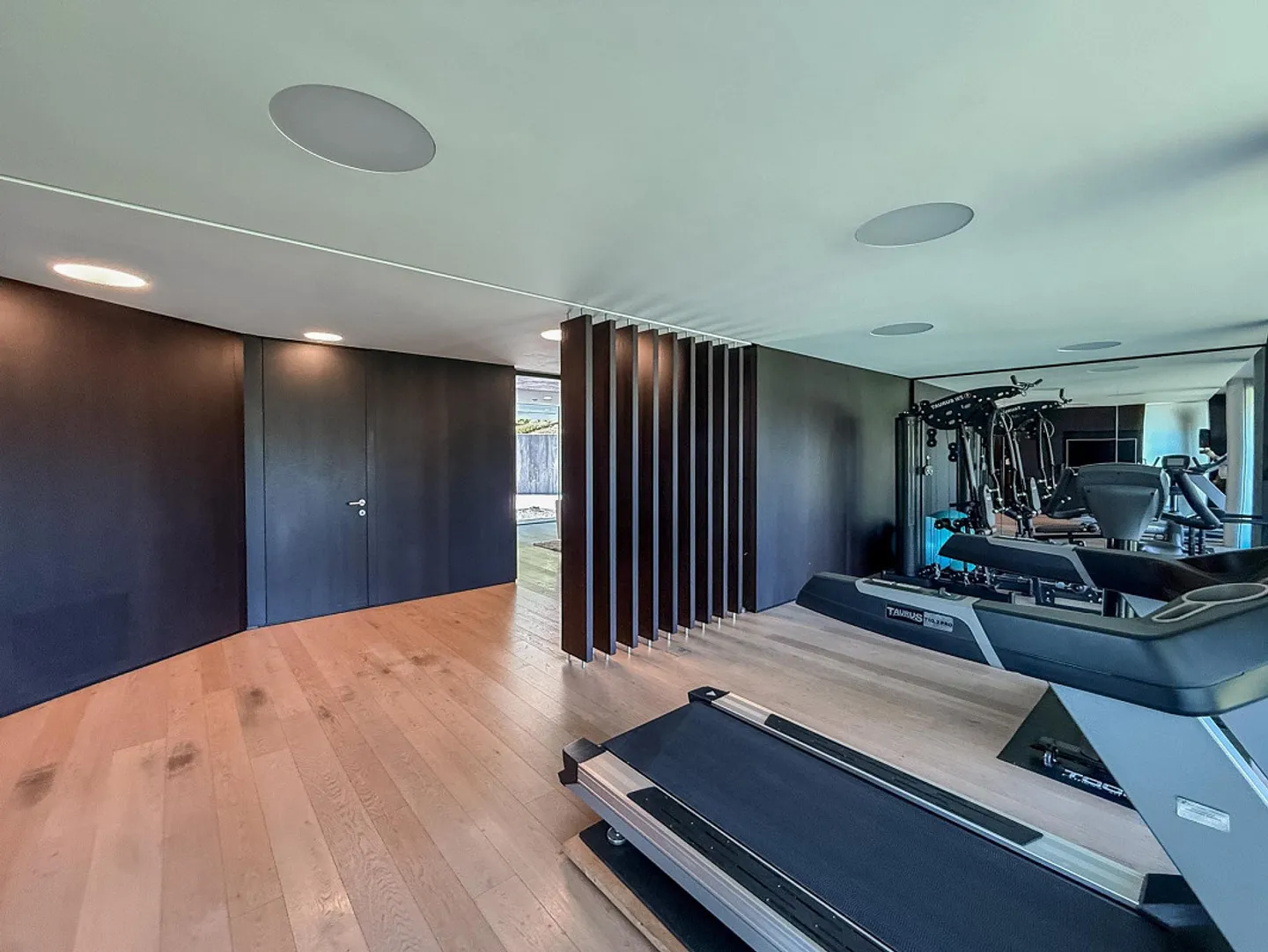 Wohnung mit Garten, Schwimmbad, Sauna und Fitnessraum in Montagnola - Foto 7 von 12