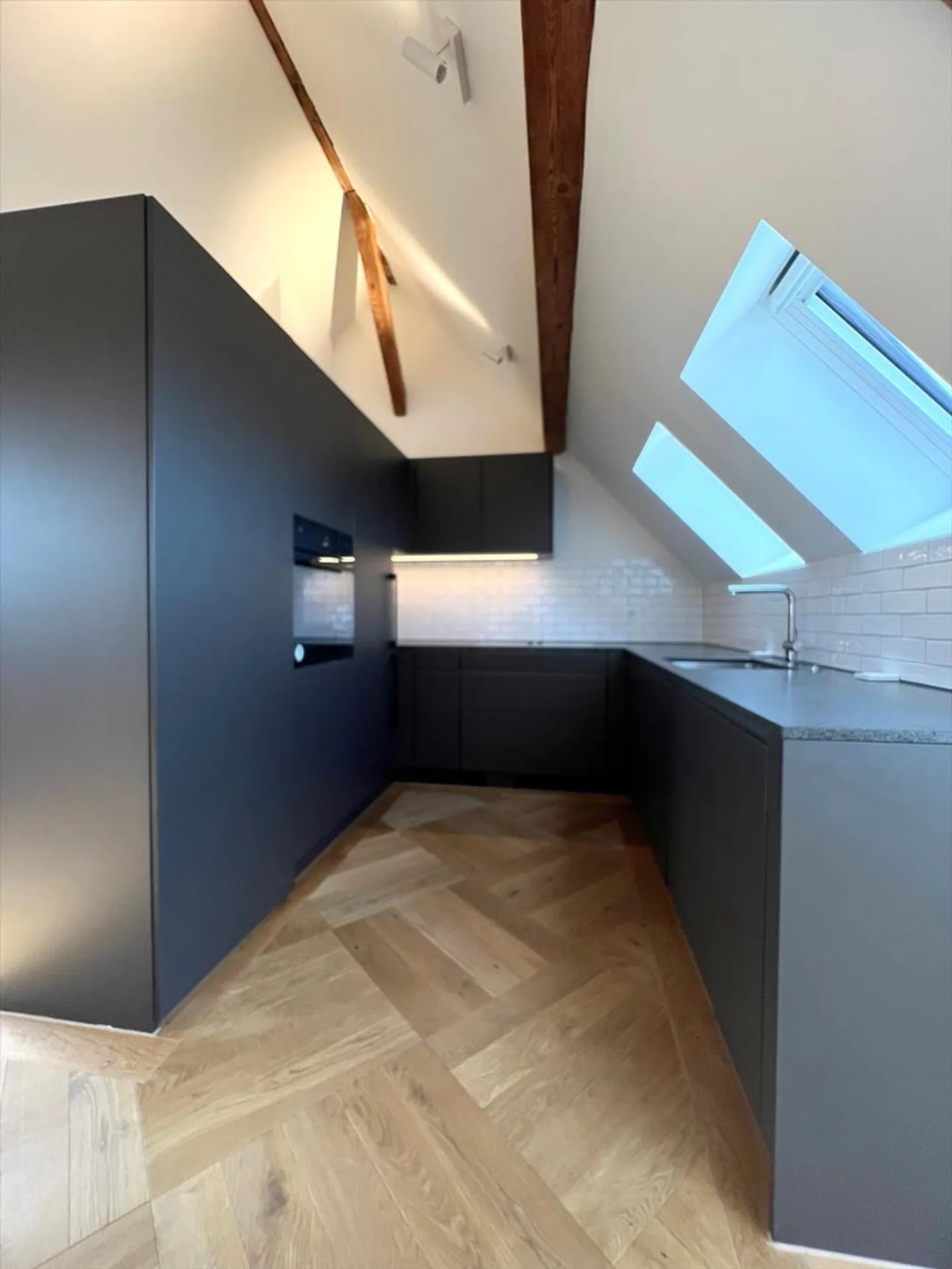 Oasi di benessere di alta qualità in una posizione residenziale di prima classe! - Foto 6 di 13