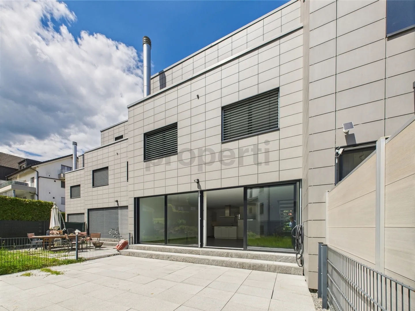 Casa a schiera spaziosa con giardino e balcone a Schübelbach - Possibilità di affitto con riscatto - Foto 1 di 11