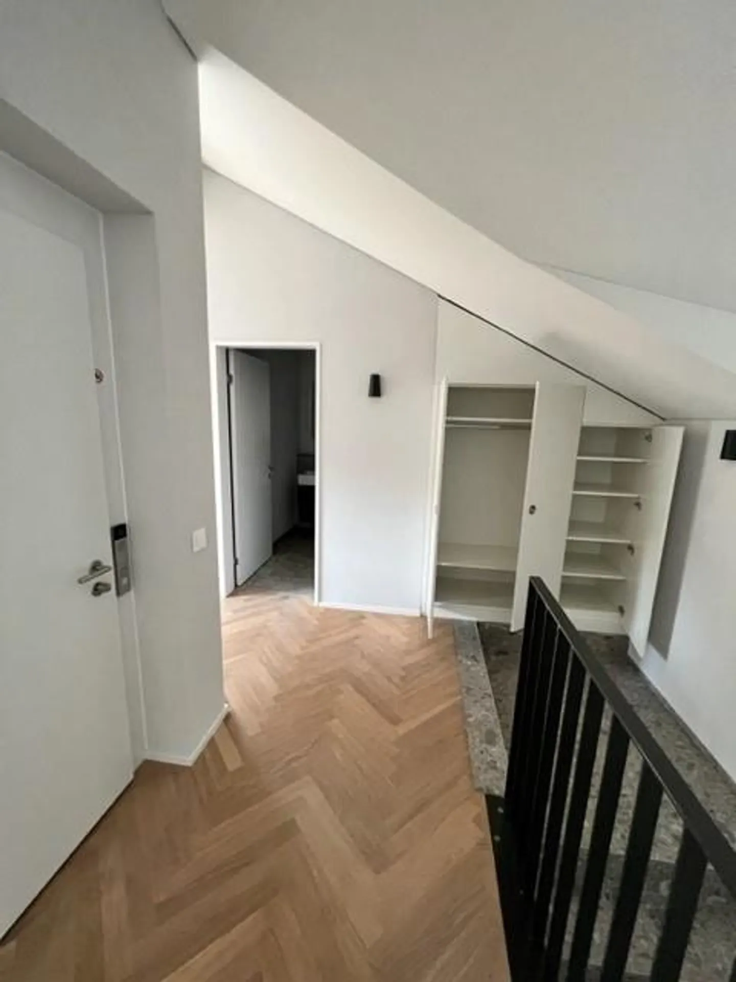 Loft de luxe - Locataire recherché immédiatement ! - Photo 11 sur 13
