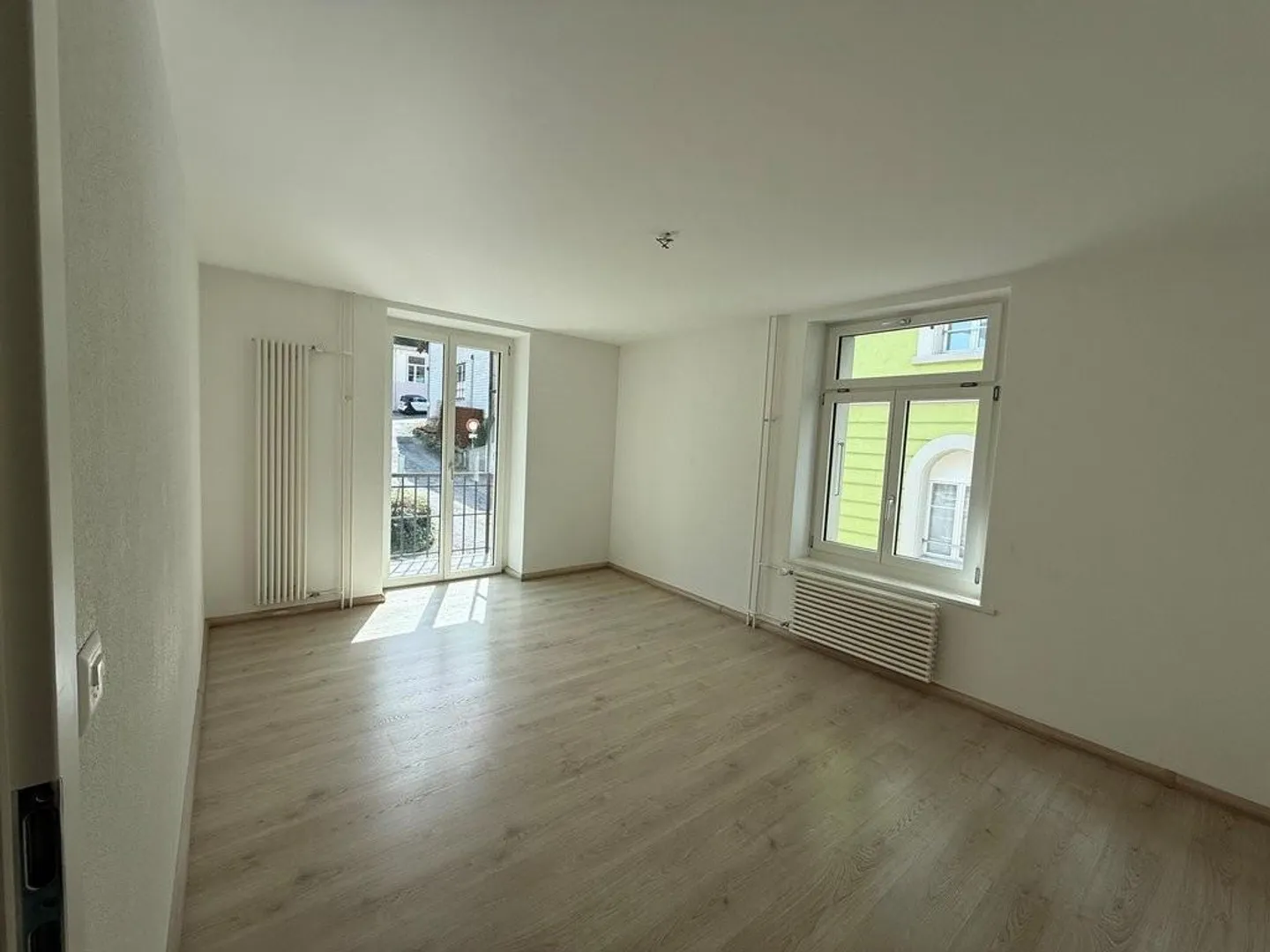 Attractive 3-room apartment on the 1st floor in a quiet location in Lucerne - Photo 2 of 6