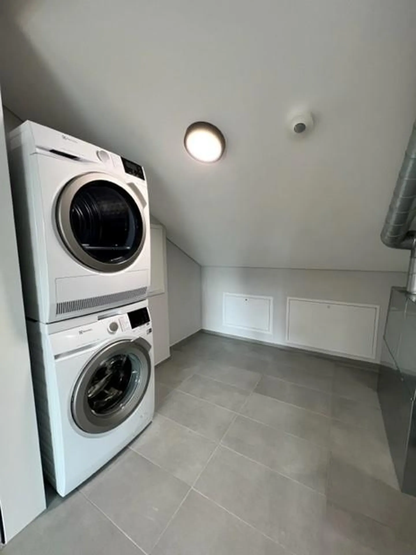 Loft de luxe - Locataire recherché immédiatement ! - Photo 13 sur 13