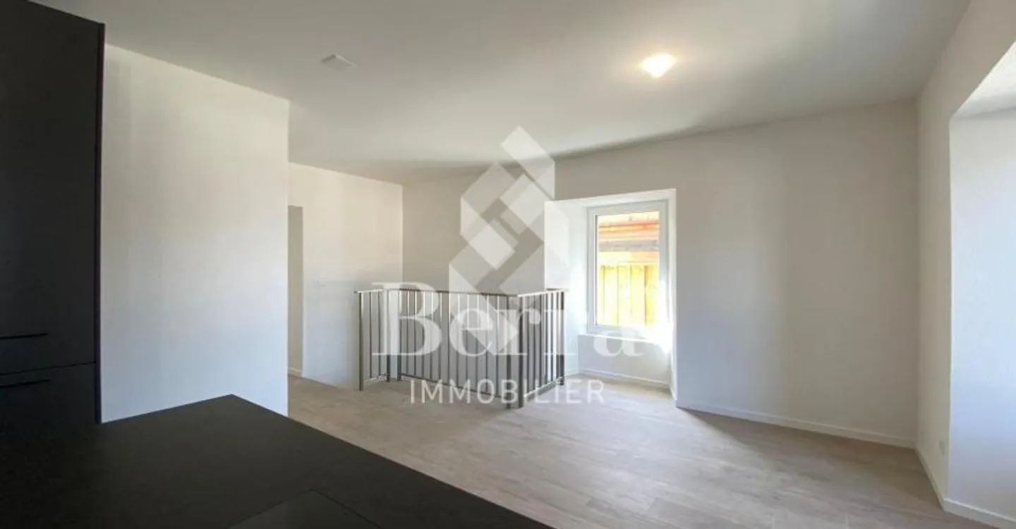 Duplex mit 4,5 Zimmern + Grundstück von 405 m2 - Foto 5 von 13