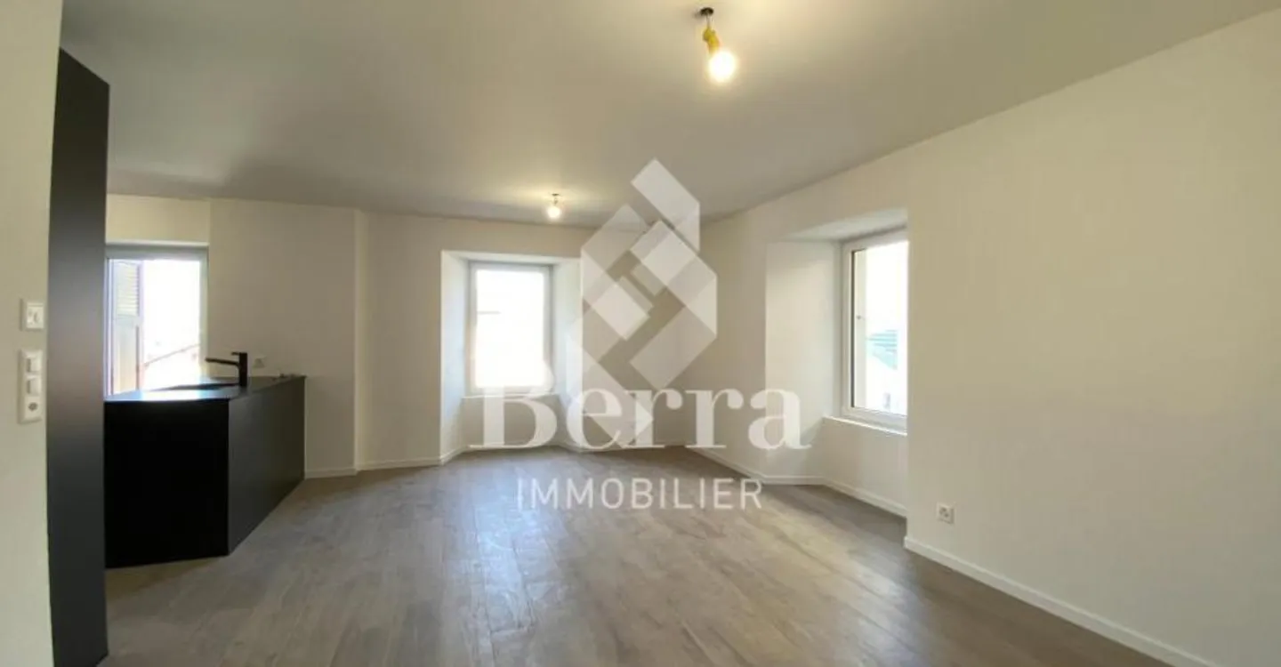 Duplex mit 4,5 Zimmern + Grundstück von 405 m2 - Foto 7 von 13
