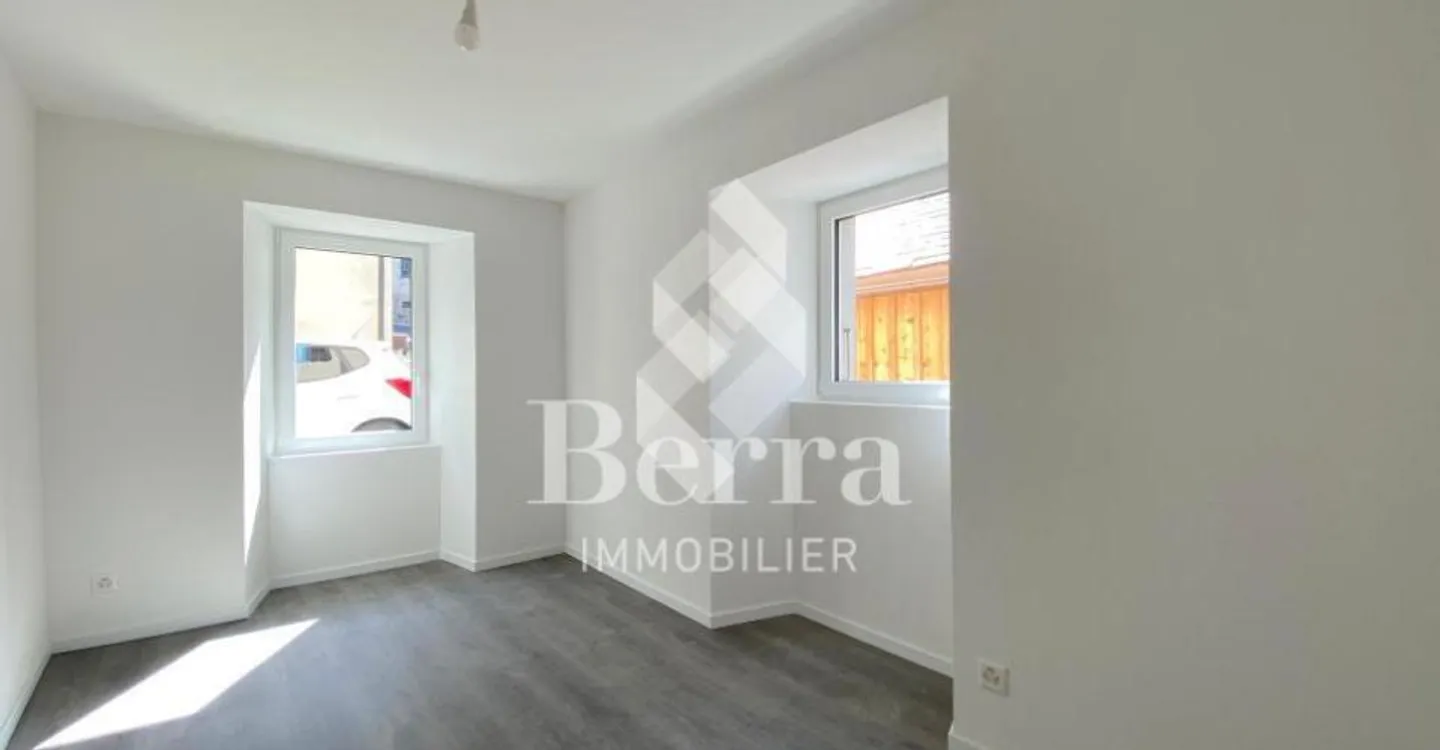 Duplex mit 4,5 Zimmern + Grundstück von 405 m2 - Foto 10 von 13