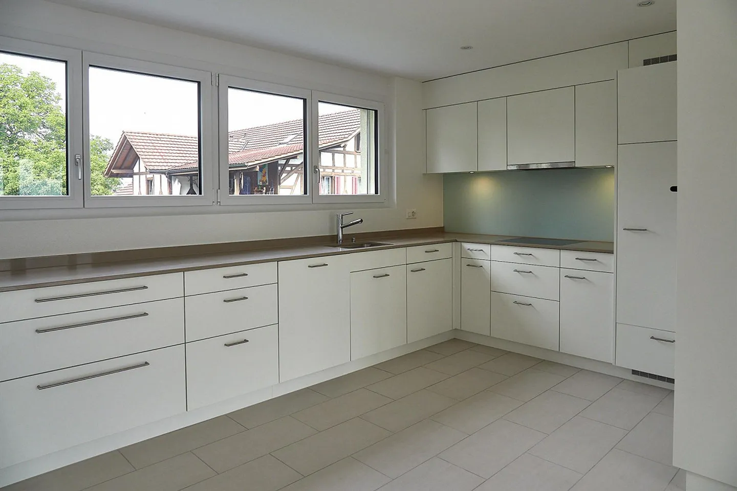 Dream Home in the Green with Large Balcony and Far View - Photo 2 of 7