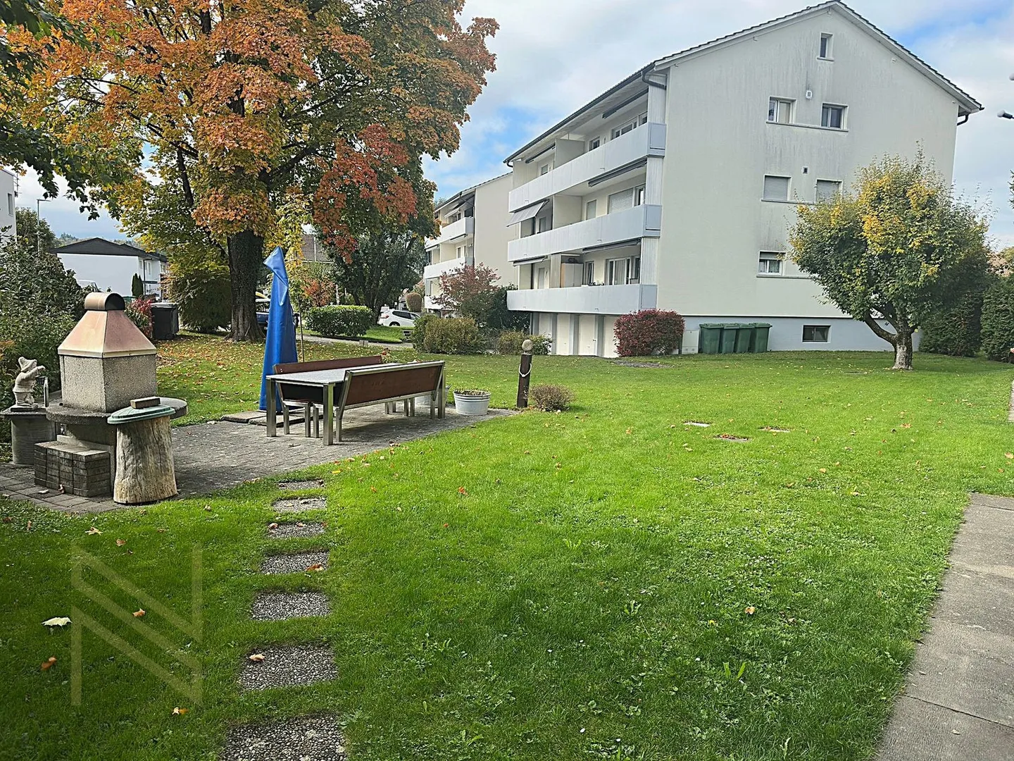 Frisch renovierte 4.5 Zi.-Wohnung direkt neben Kindergarten- & Grundschule - Foto 2 von 13