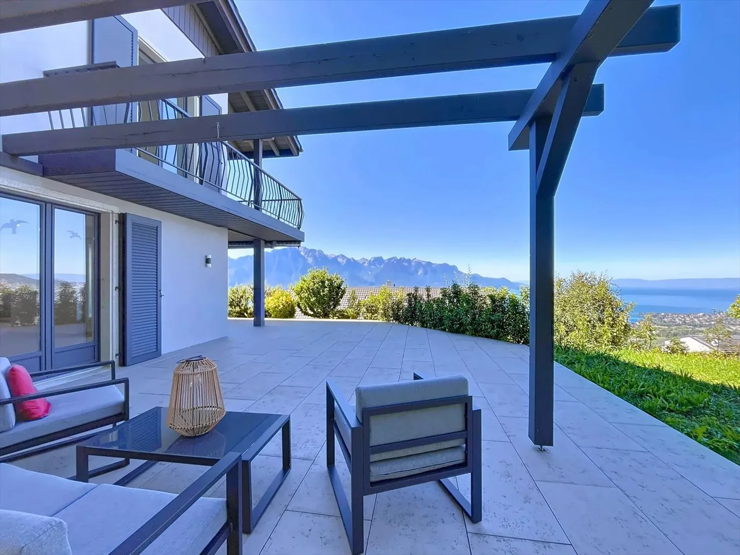 Prächtige und helle Einzelvilla! - Foto 1 von 13