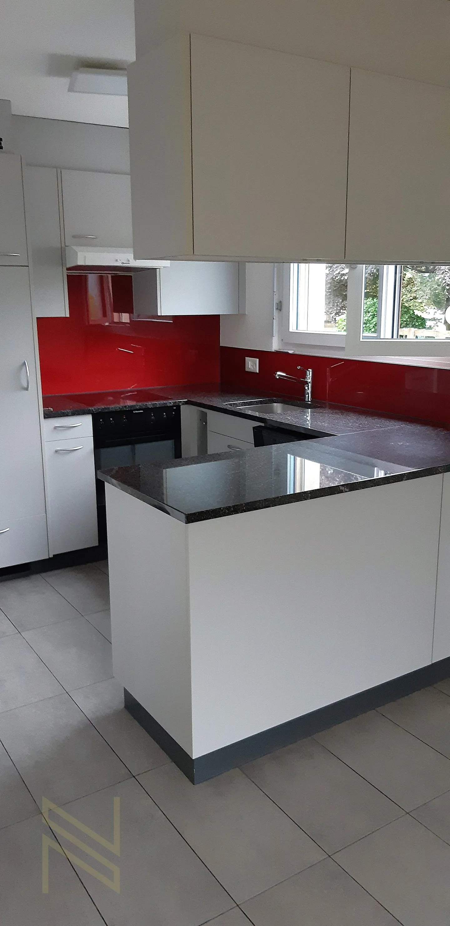 Frisch renovierte 4.5 Zi.-Wohnung direkt neben Kindergarten- & Grundschule - Foto 4 von 13