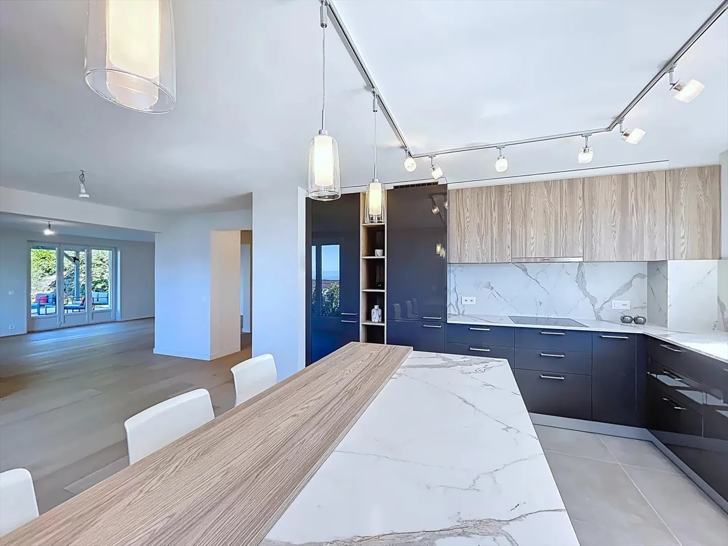 Prächtige und helle Einzelvilla! - Foto 4 von 13