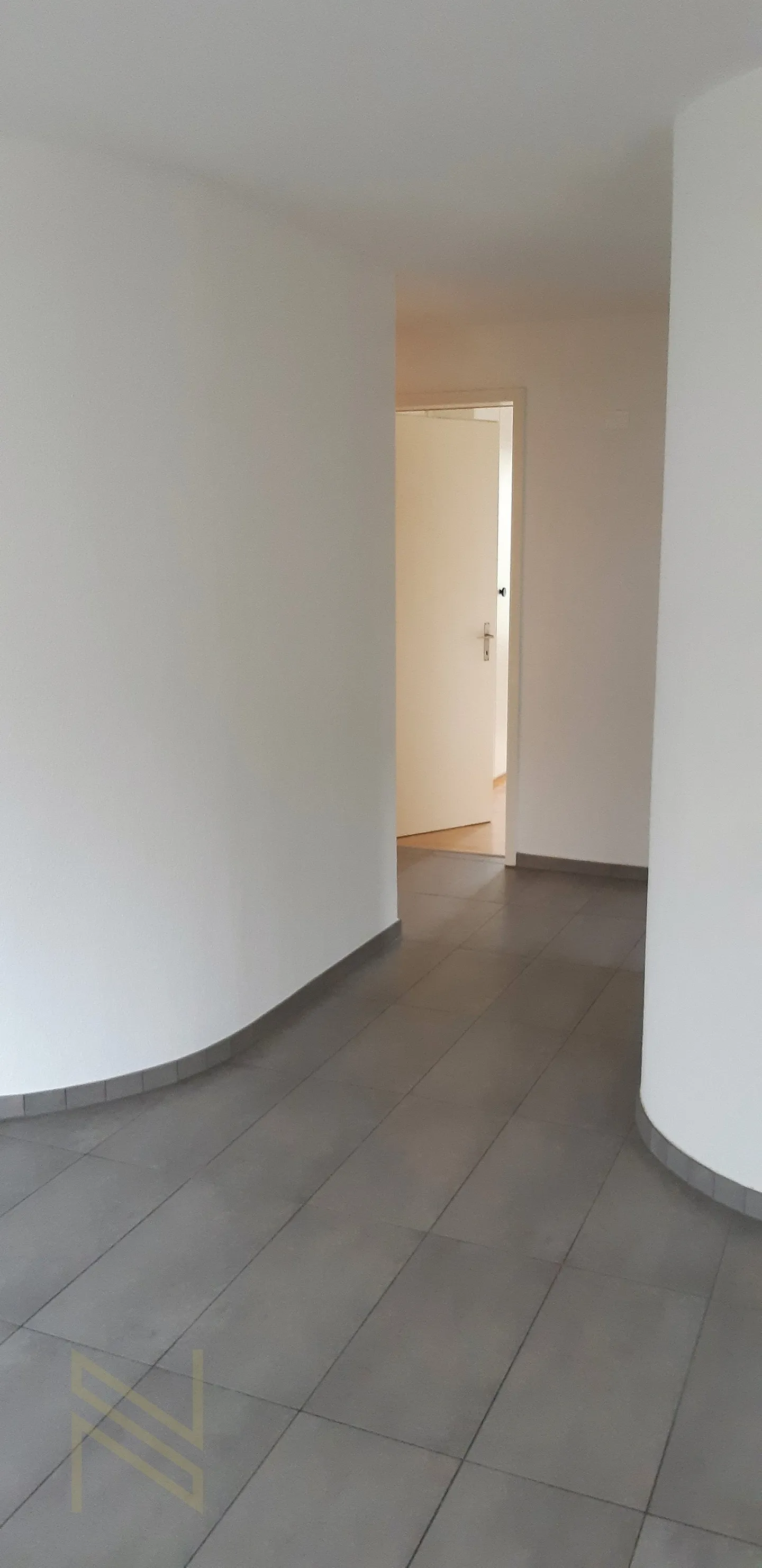 Frisch renovierte 4.5 Zi.-Wohnung direkt neben Kindergarten- & Grundschule - Foto 12 von 13