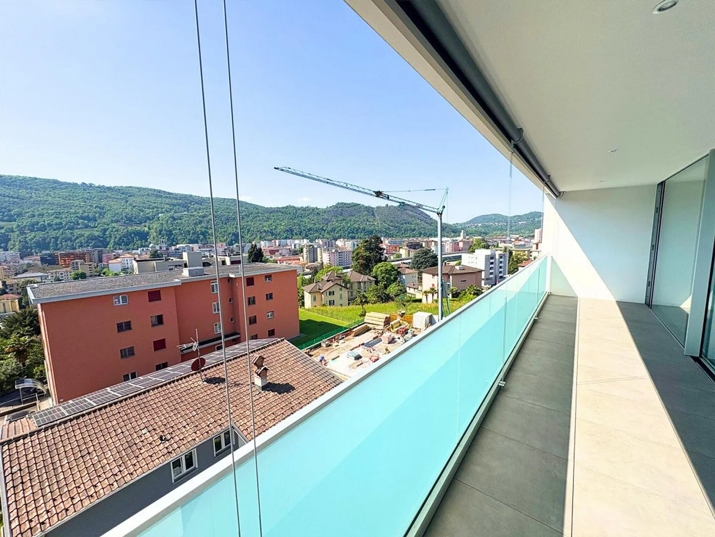 DESING, LUCE NATURALE E CONFORT MODERNO - Foto 7 di 11