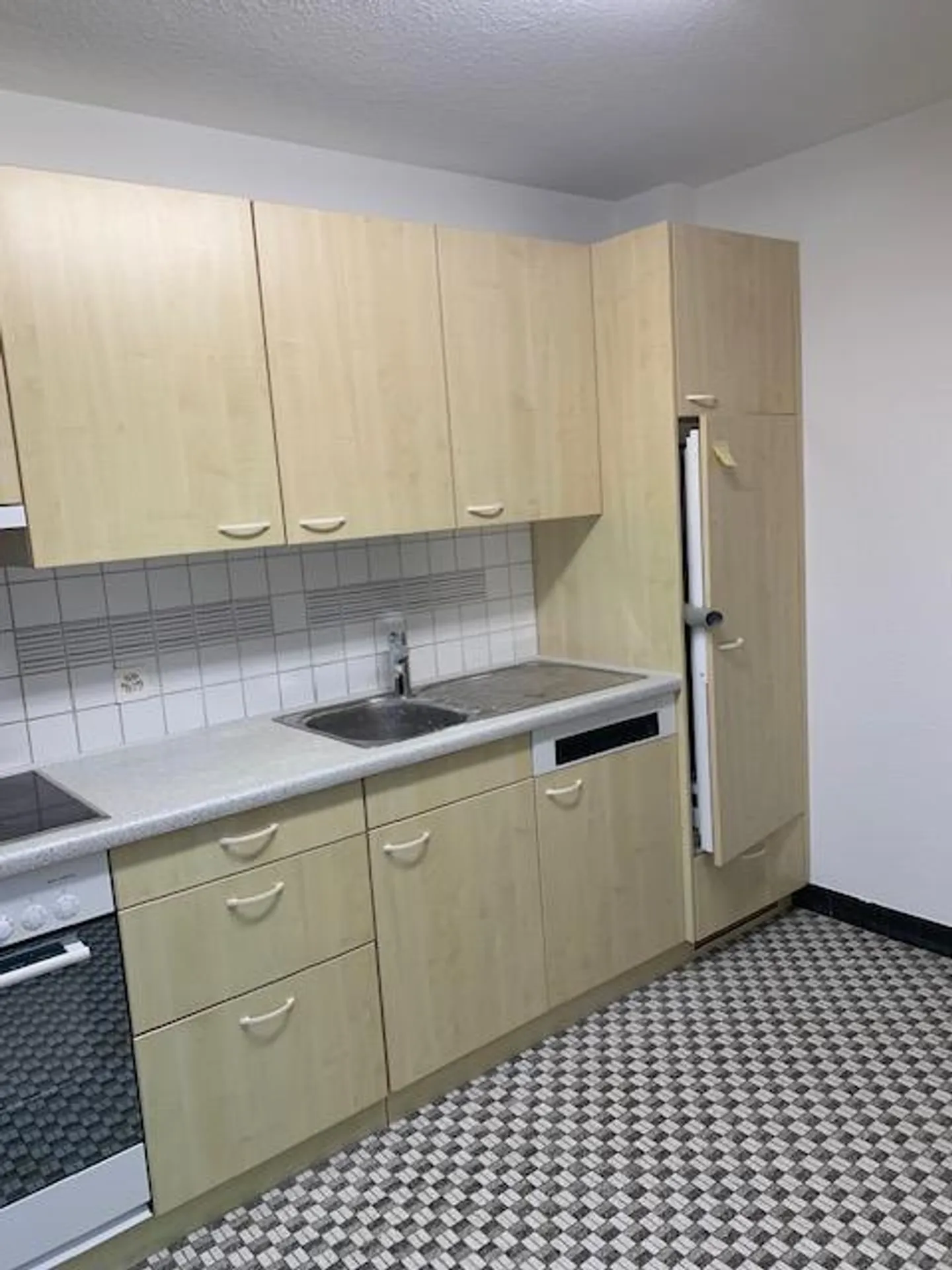 Frisch renovierte 4 1/2-Zimmerwohnung in Nottwil - Foto 7 von 10