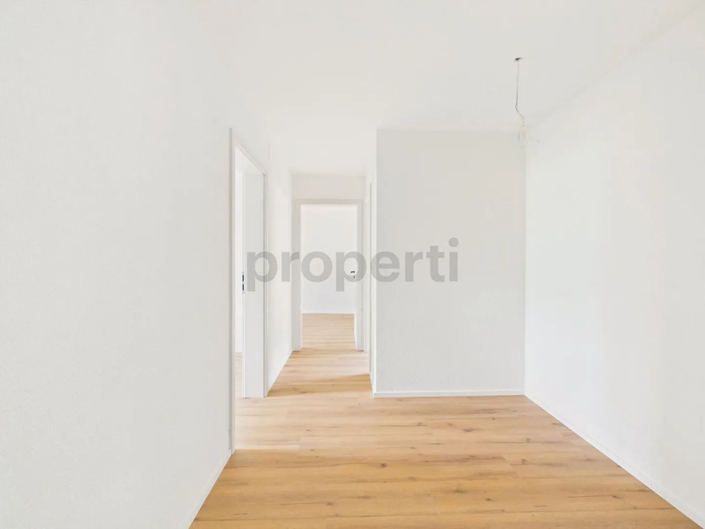 Appartement 3.5 pièces rénové de haute qualité en première occupation - Photo 9 sur 11