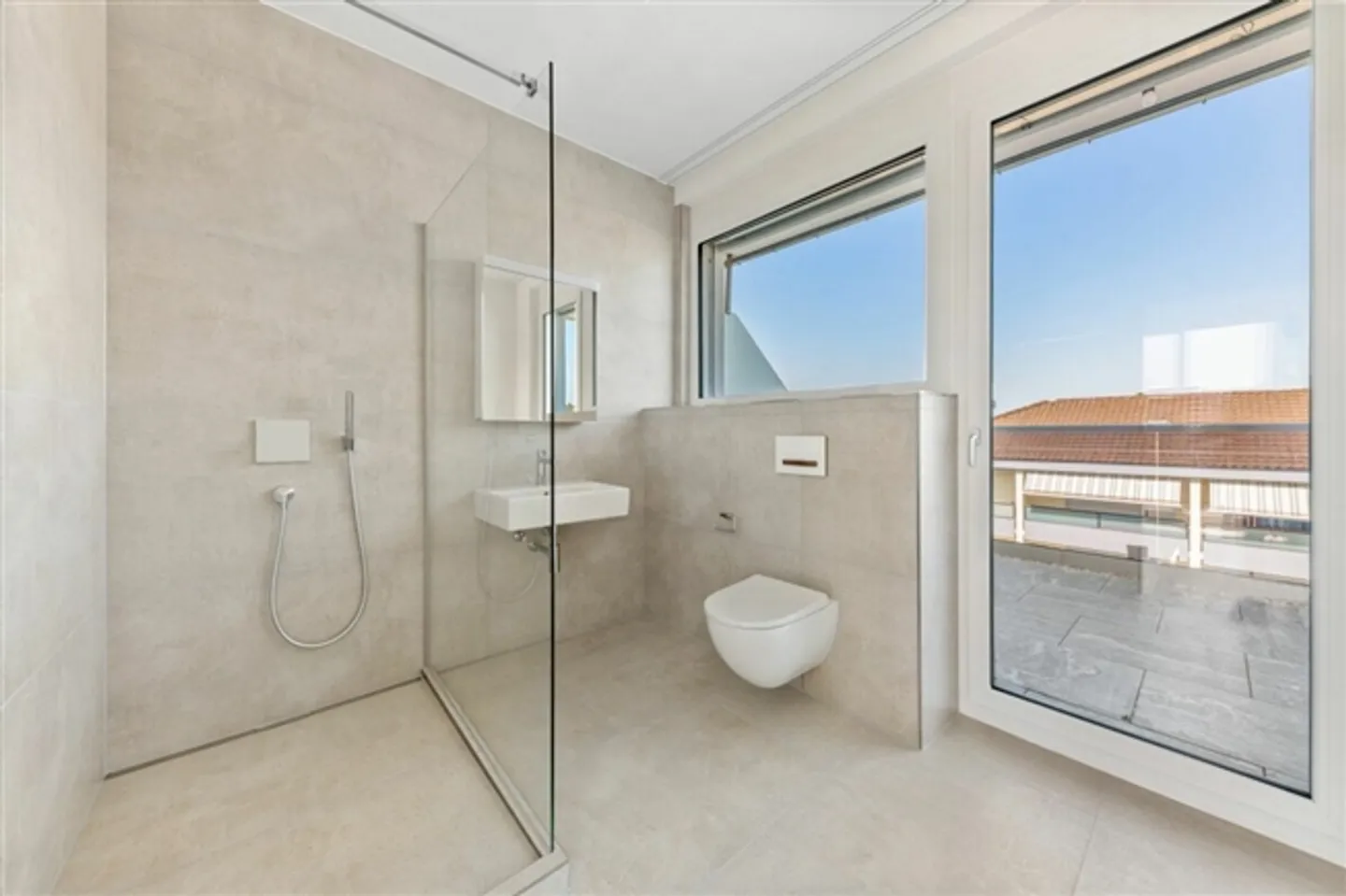 DREAM HOME IN KLOTEN - Photo 5 of 10