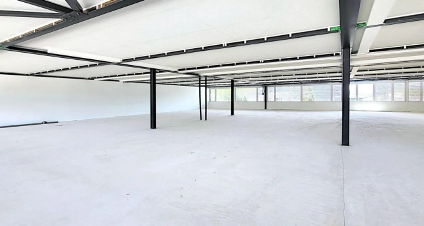 "Espaces commerciaux de plain-pied pour artisans et commerçants" - Photo 4 sur 8