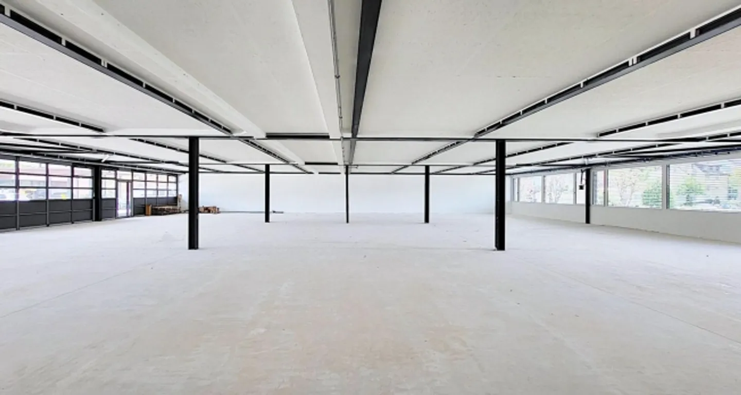 "Espaces commerciaux de plain-pied pour artisans et commerçants" - Photo 5 sur 8