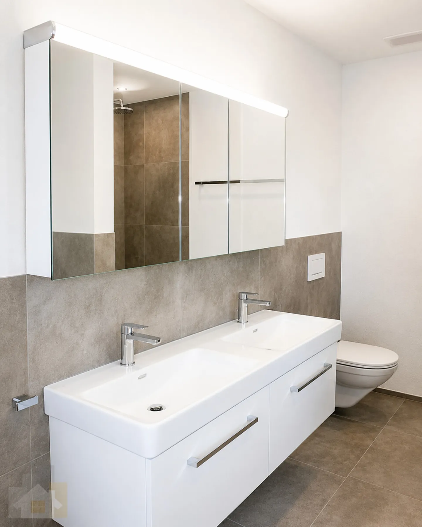Modern Living Above the Rooftops – Attractive 4.5-Room Apartment with Large Terrace in Bürglen - Photo 5 of 5