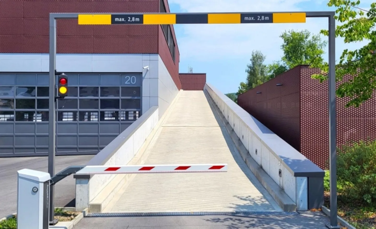 "Espaces commerciaux de plain-pied pour artisans et commerçants" - Photo 7 sur 8