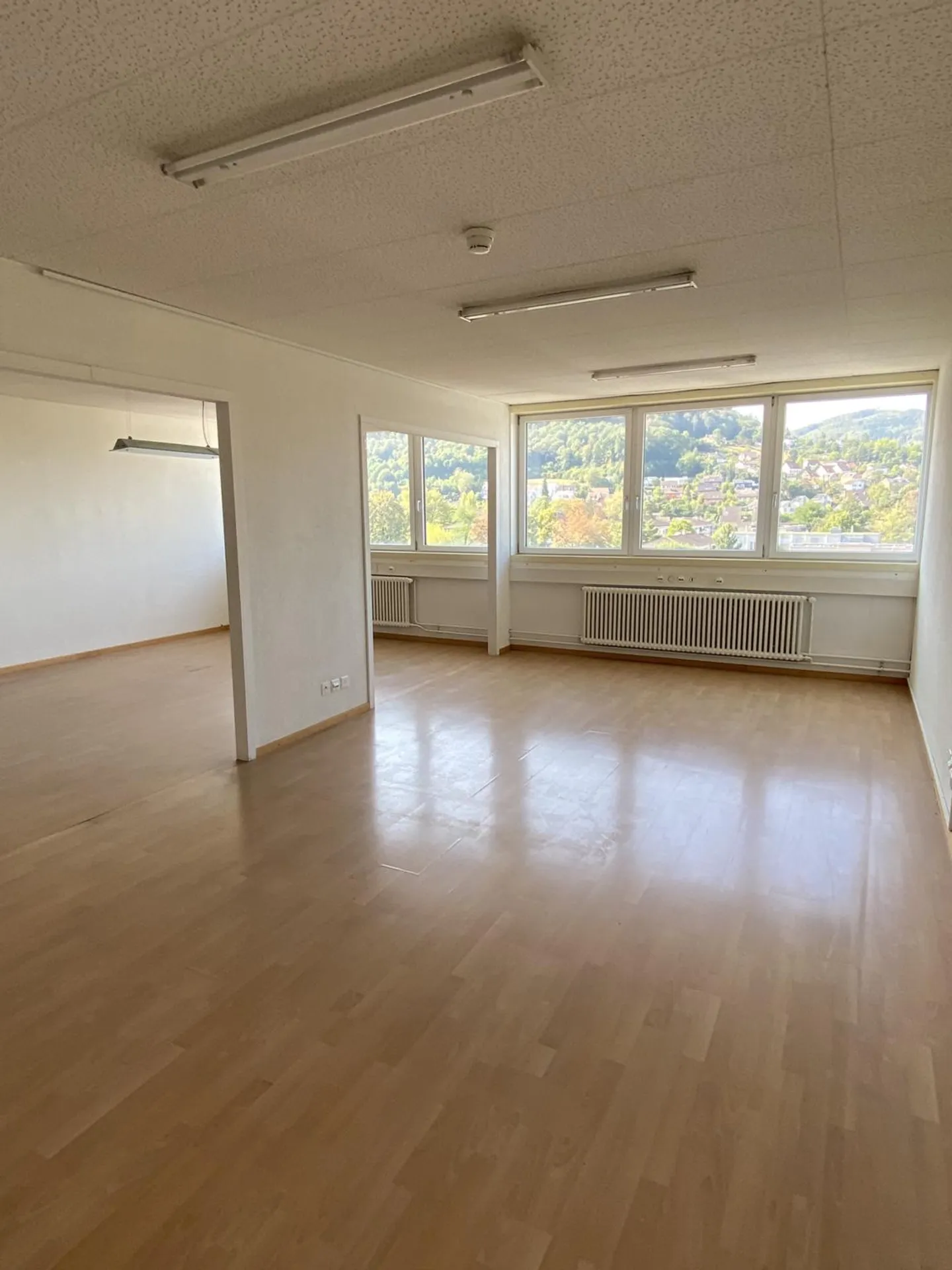 Moderne Bürofläche in Muttenz - Foto 3 von 8