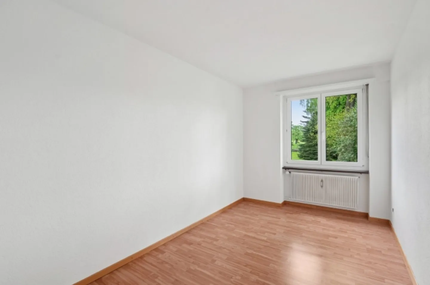 Appartement fraîchement peint, avec sa propre tour de lavage à louer à Huttwil ! - Photo 3 sur 10