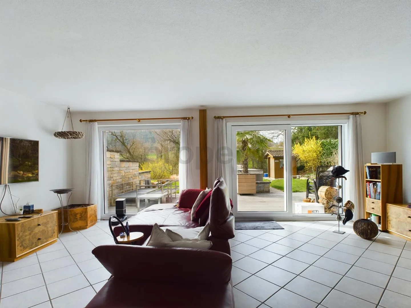 Incantevole casa a schiera di 5,5 stanze con un'atmosfera idilliaca a Endingen - Foto 2 di 11