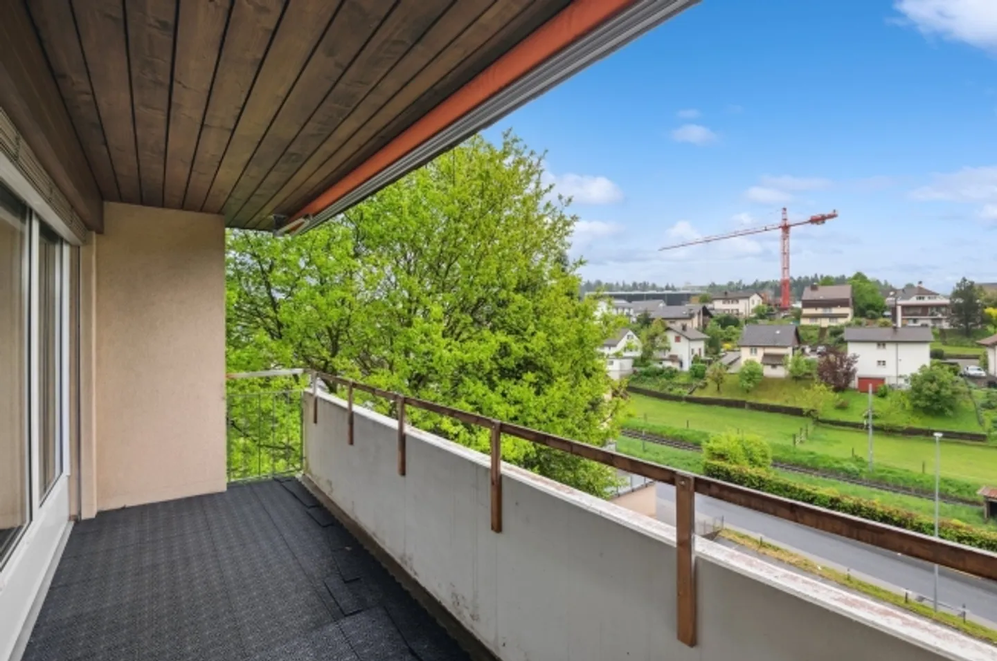 Appartement fraîchement peint, avec sa propre tour de lavage à louer à Huttwil ! - Photo 1 sur 10