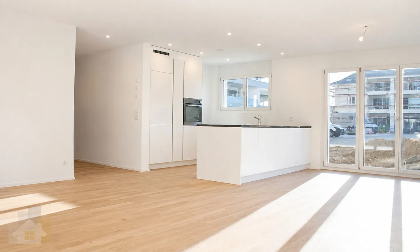Garden Dream on the Ground Floor – Modern 4.5-Room Apartment with Covered Terrace in Bürglen - Photo 1 of 5