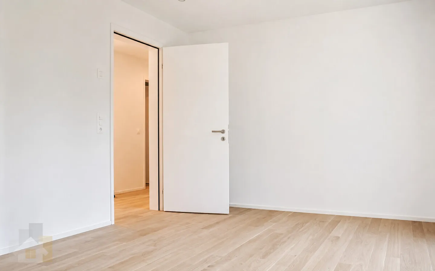 Garden Dream on the Ground Floor – Modern 4.5-Room Apartment with Covered Terrace in Bürglen - Photo 3 of 5