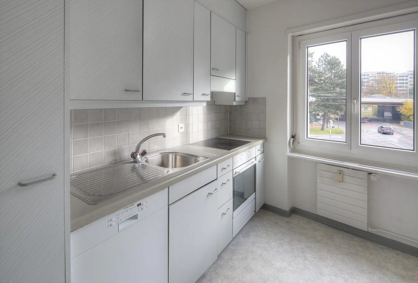 Living at Ostring - Photo 6 of 8
