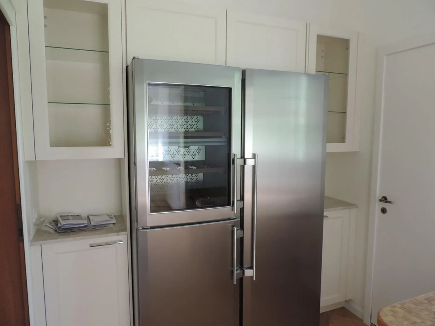 Oggetto di desiderio in una posizione privilegiata - Foto 3 di 13