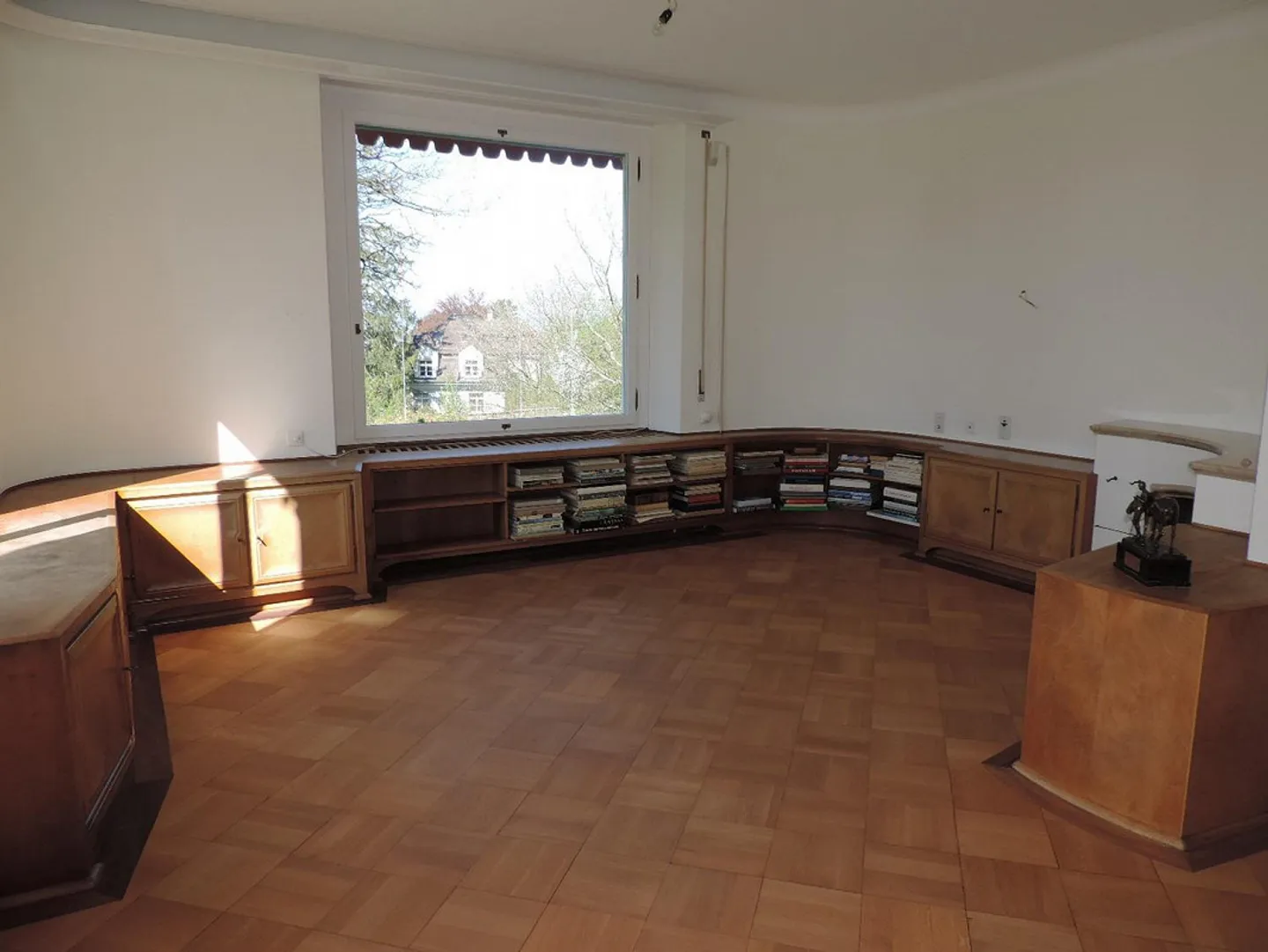 Oggetto di desiderio in una posizione privilegiata - Foto 7 di 13