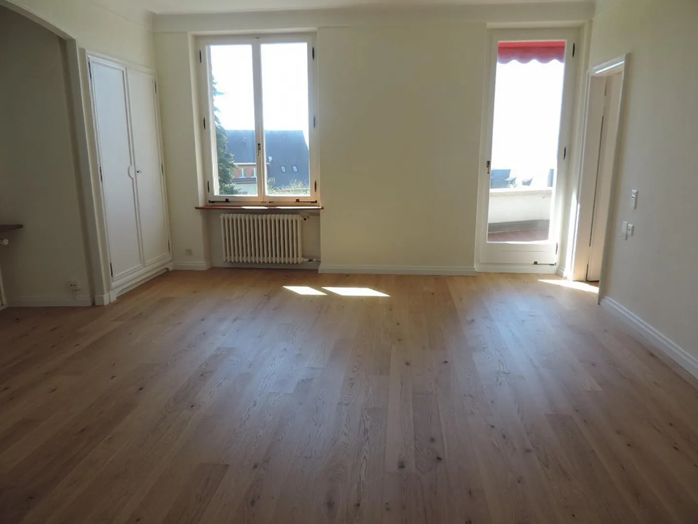 Oggetto di desiderio in una posizione privilegiata - Foto 10 di 13