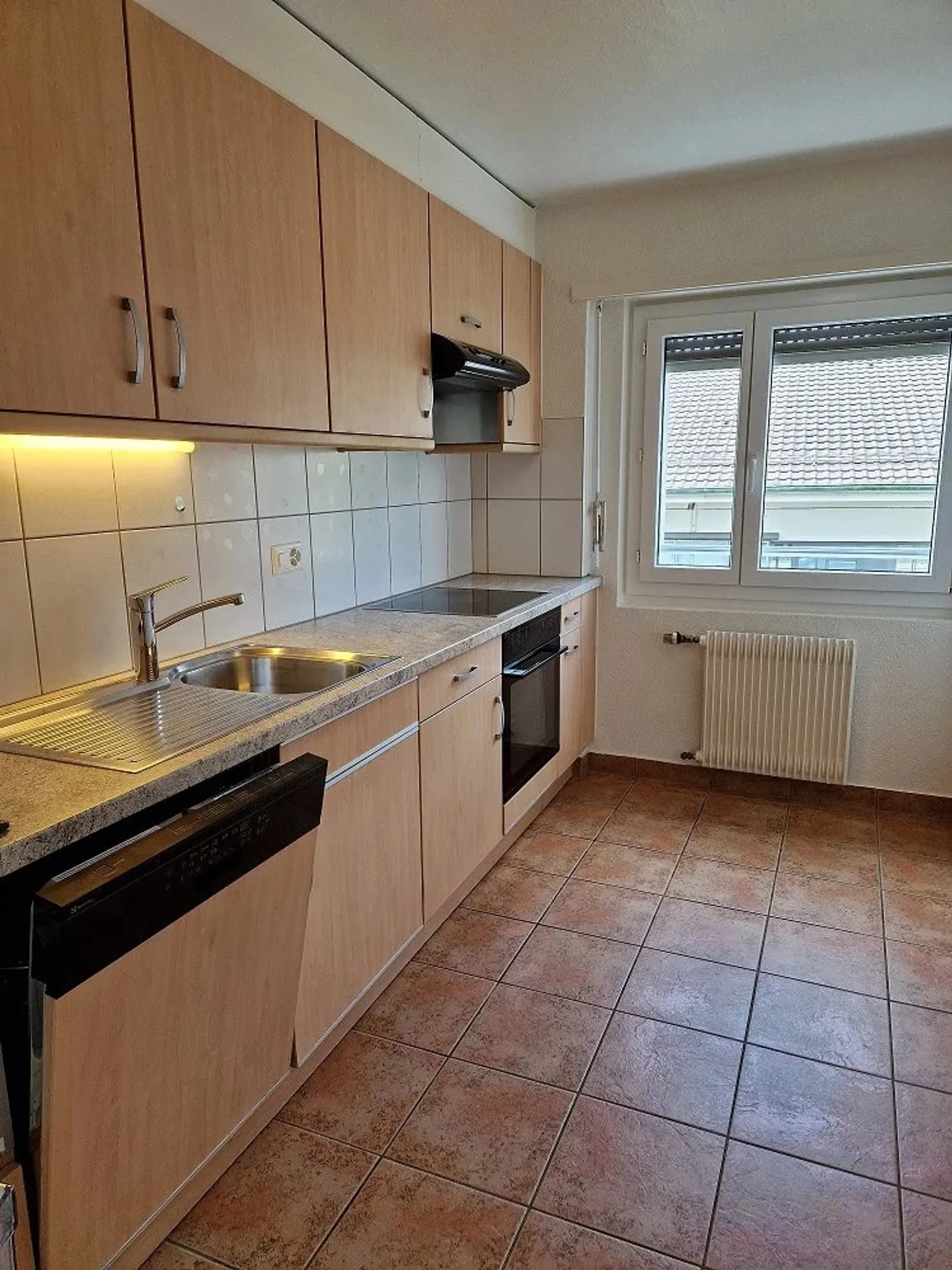 Charmant Appartement 3 Pièces - Photo 2 sur 7