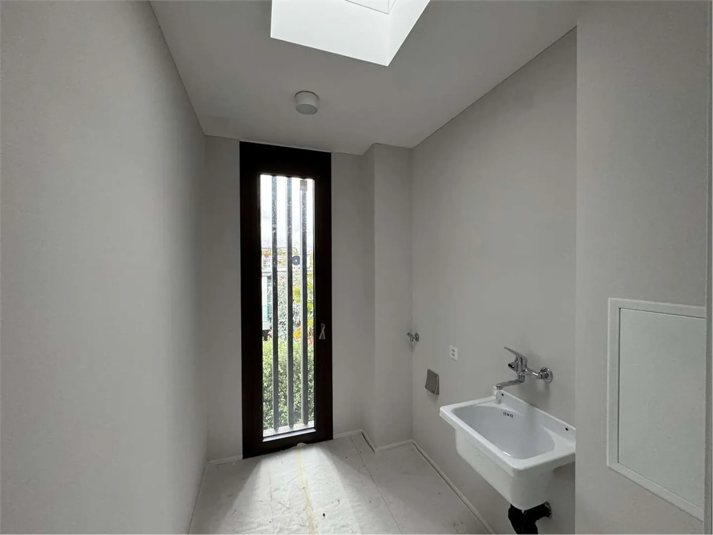 Appartamento moderno con giardino - Foto 9 di 10