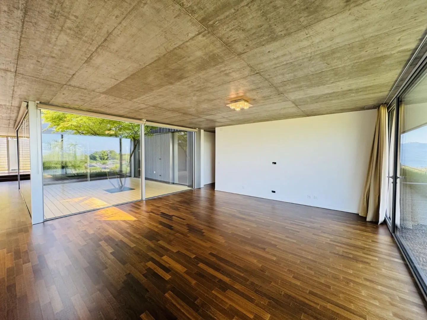 Aran: Grand appartement de 6,5 pièces avec une vue imprenable - Photo 1 sur 3