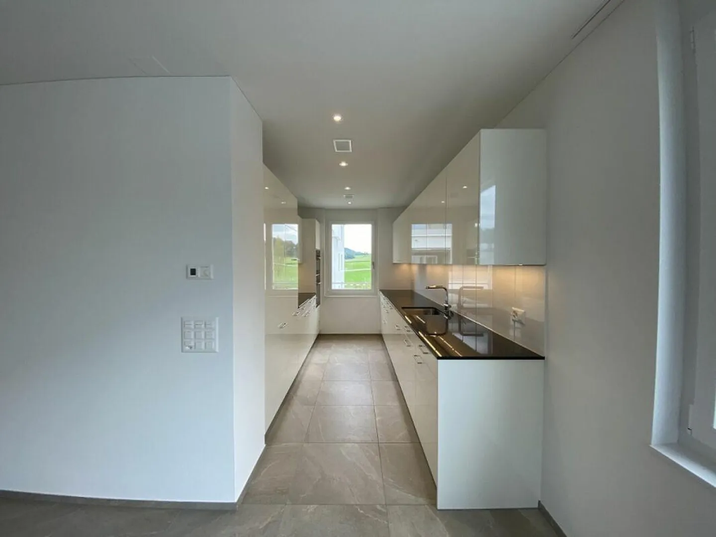 Vivre avec un grand confort - Photo 2 sur 7