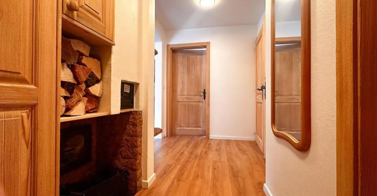 Superb Renovated House - Photo 2 of 12