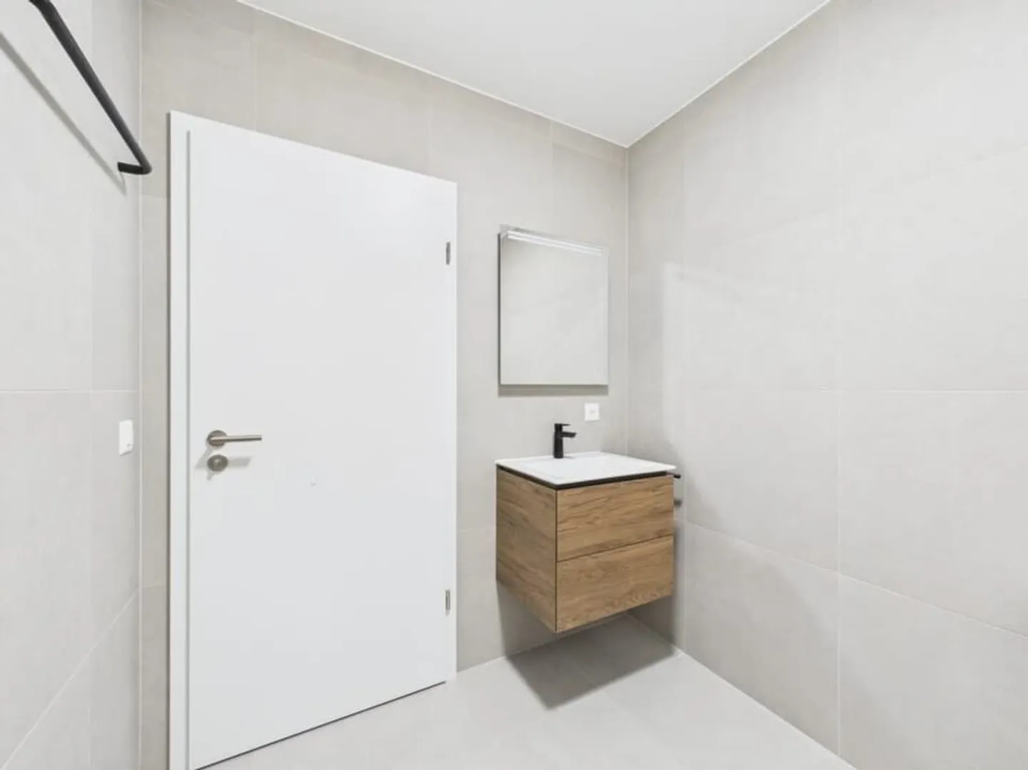 NEUE 4,5-Zimmer-Wohnung mit 111m2 im 1. Stock in Prilly - Foto 6 von 11