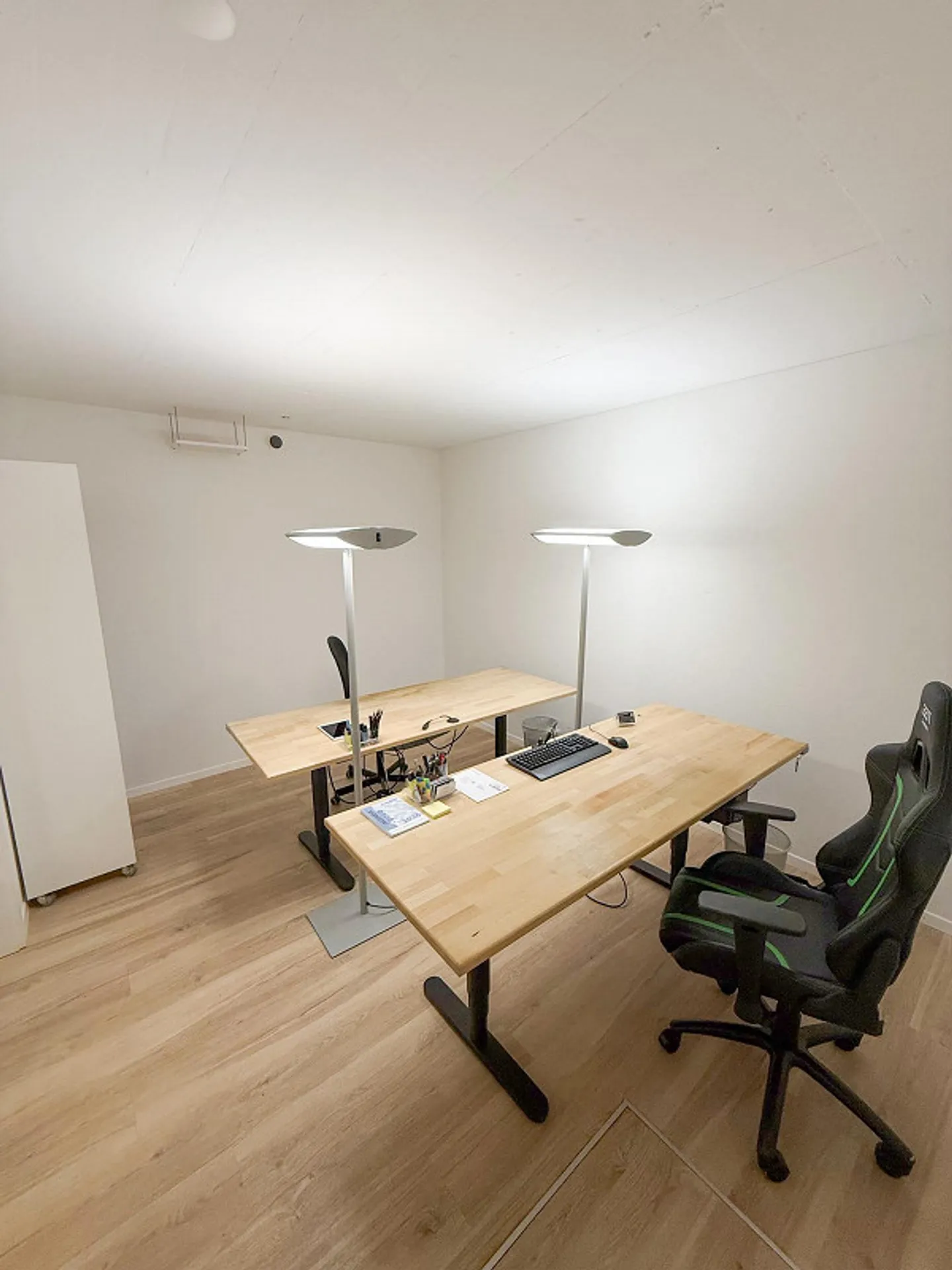 Central. Moderne. Représentatif. Votre nouveau bureau directement à la gare. - Photo 12 sur 15