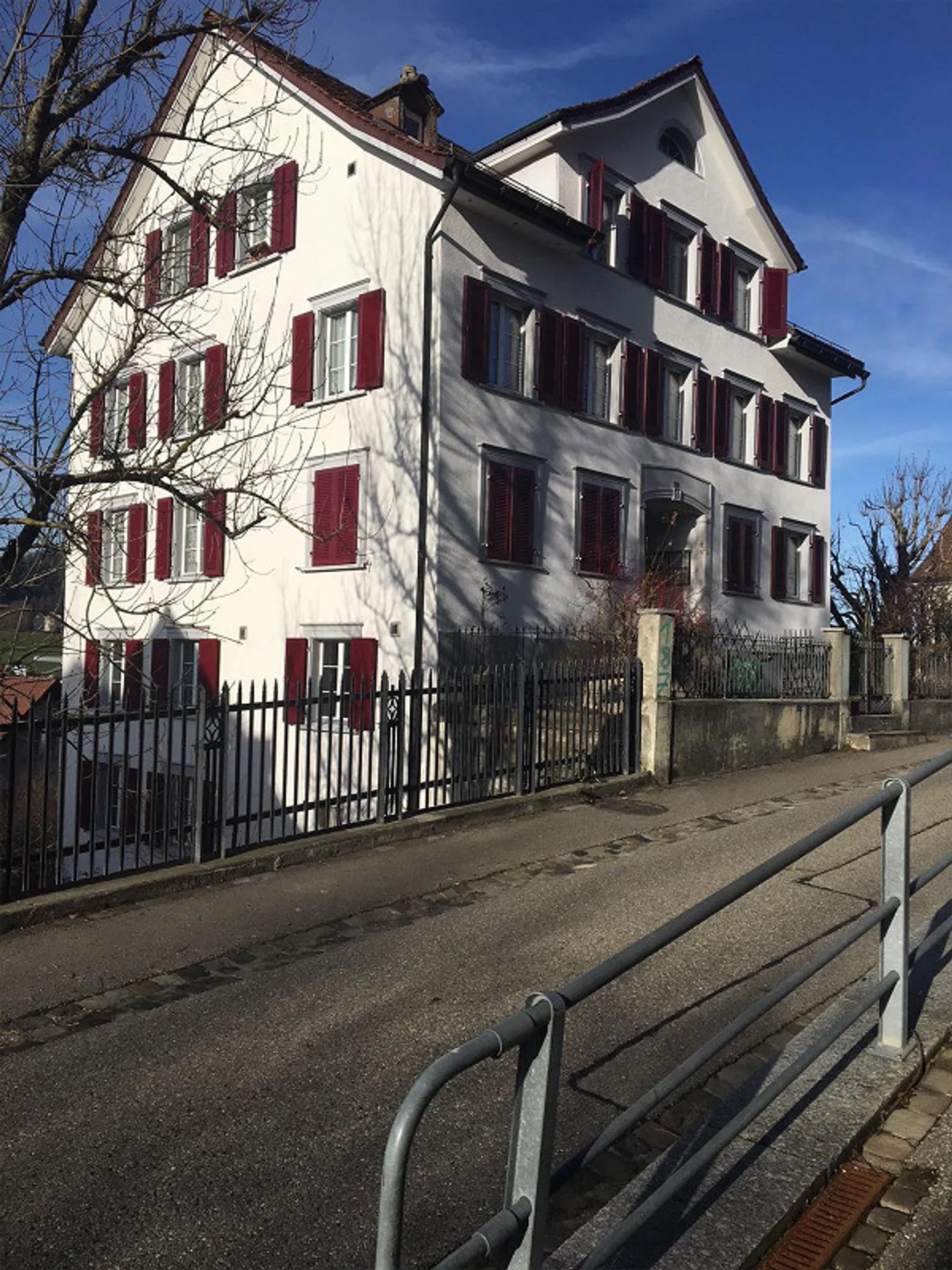 gemütliche kleine Wohnung in Herisau zu vermieten - Foto 1 von 7